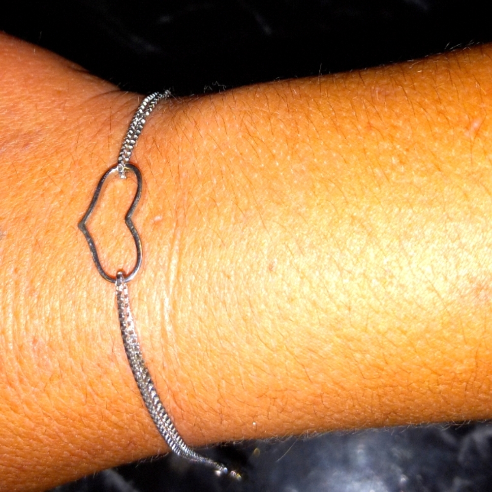 925 silver bracelet (new years deals!!!!!)